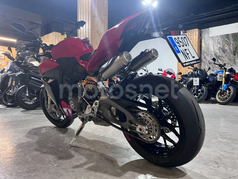 Ducati Streetfighter V2 - Vista 5