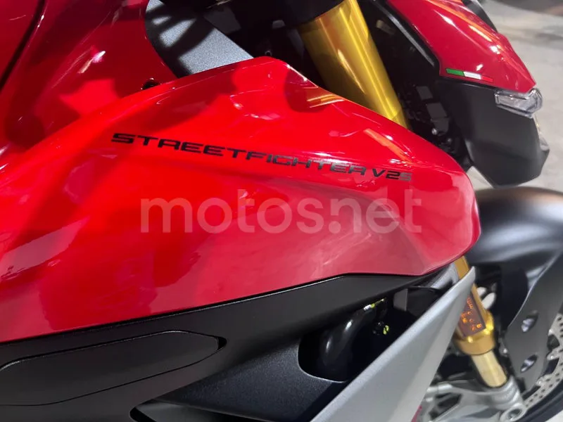 Ducati Streetfighter V2 - Vista 52
