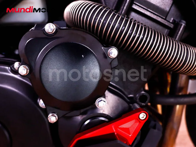 Suzuki GSR600 - Vista 20