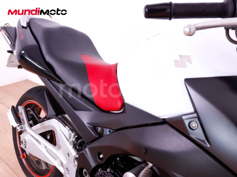 Suzuki GSR600 - Vista 27