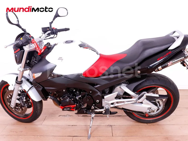 Suzuki GSR600 - Vista 6