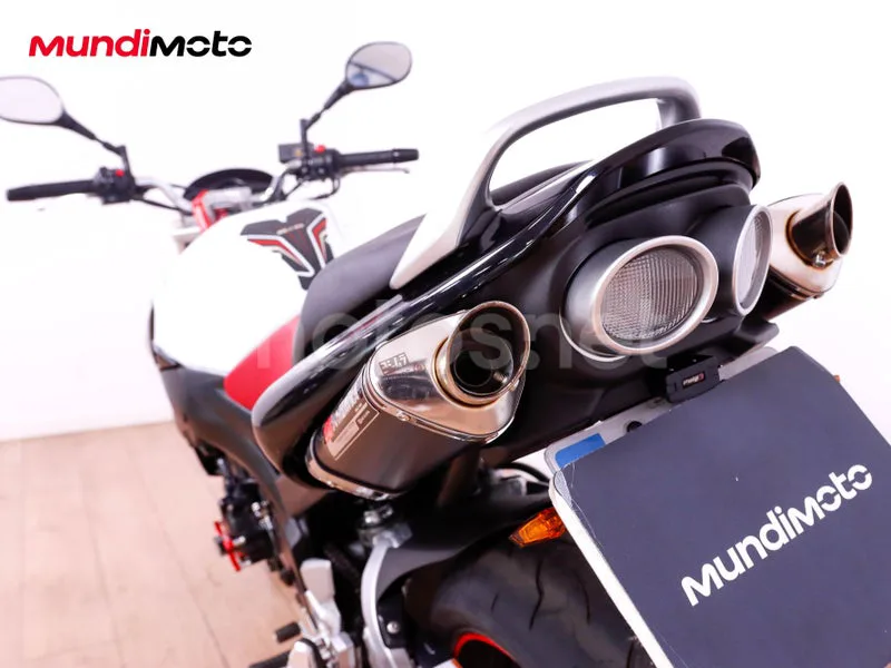 Suzuki GSR600 - Vista 9