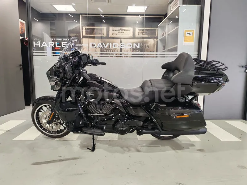 Harley-Davidson Street Glide - Vista 16