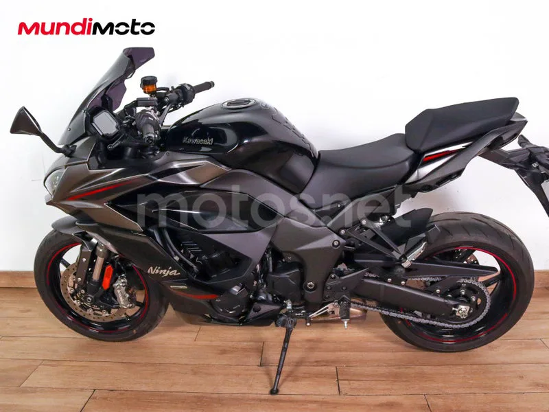 Kawasaki Ninja 1100SX - Vista 6