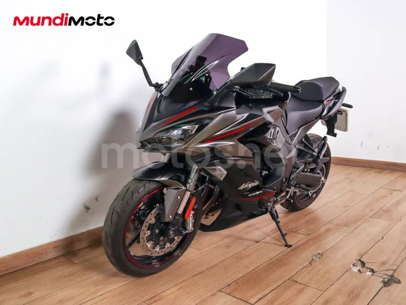 Kawasaki Ninja 1100SX - Vista 7