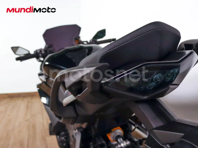 Kawasaki Ninja 1100SX - Vista 9