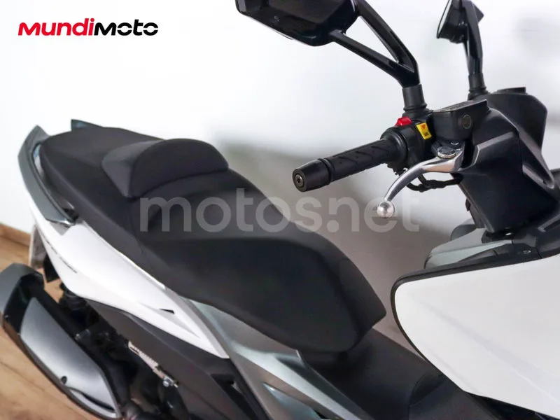 Kymco Xciting 400 - Vista 51