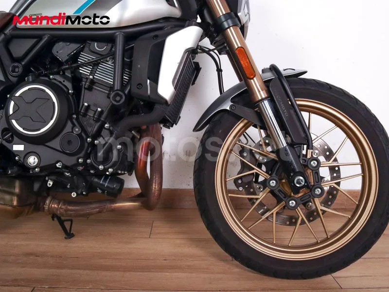 CFMOTO 700CL-X - Vista 40