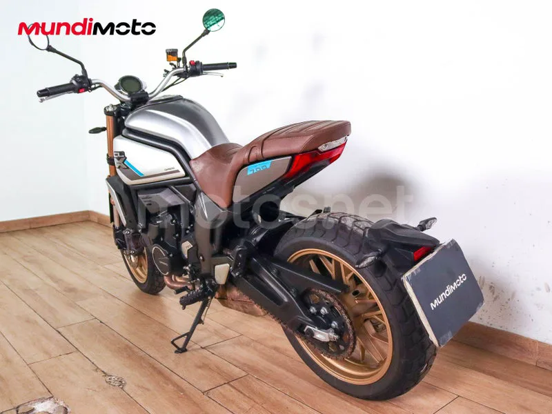 CFMOTO 700CL-X - Vista 8