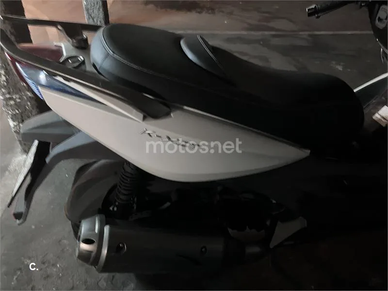 Kymco K-XCT 125i - Vista 5