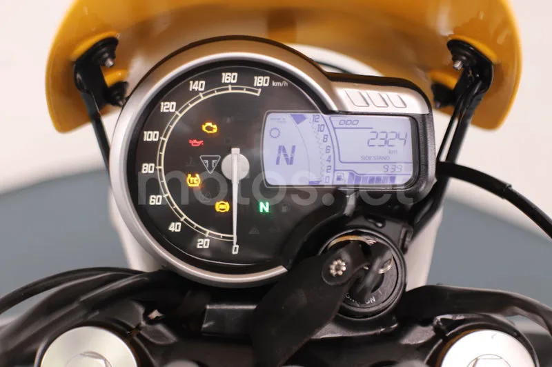 Triumph Scrambler 400 XC - Vista 6