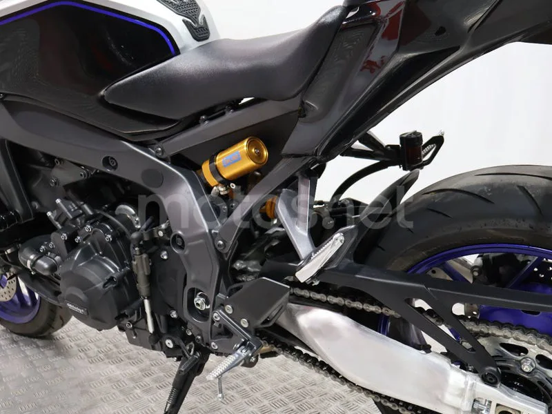 Yamaha MT-09 - Vista 14