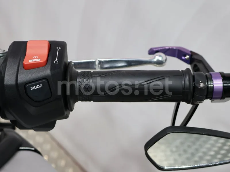 Yamaha MT-09 - Vista 9