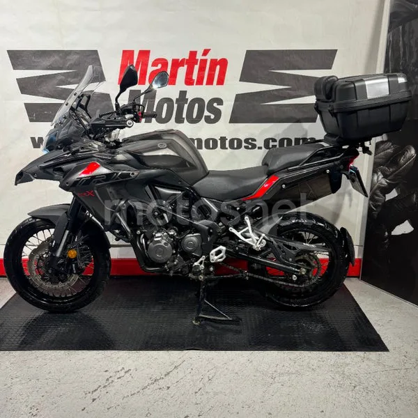 Benelli TRK 502 - Vista 8