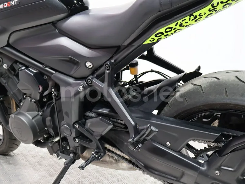 Triumph Trident 660 - Vista 14