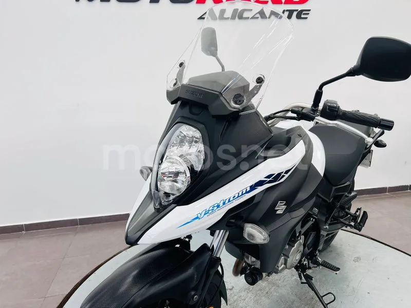 Suzuki V-Strom 650 - Vista 18