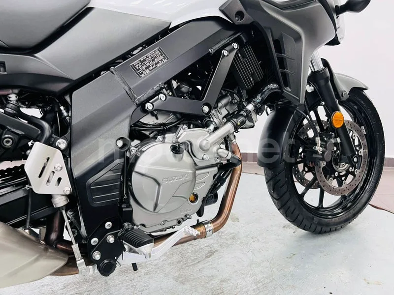 Suzuki V-Strom 650 - Vista 8