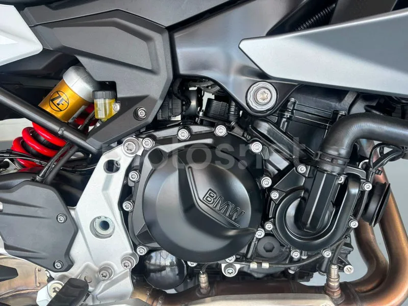 BMW F 900 XR - Vista 8