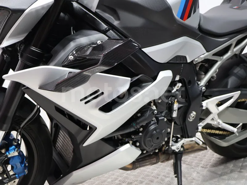 BMW M 1000 R - Vista 13