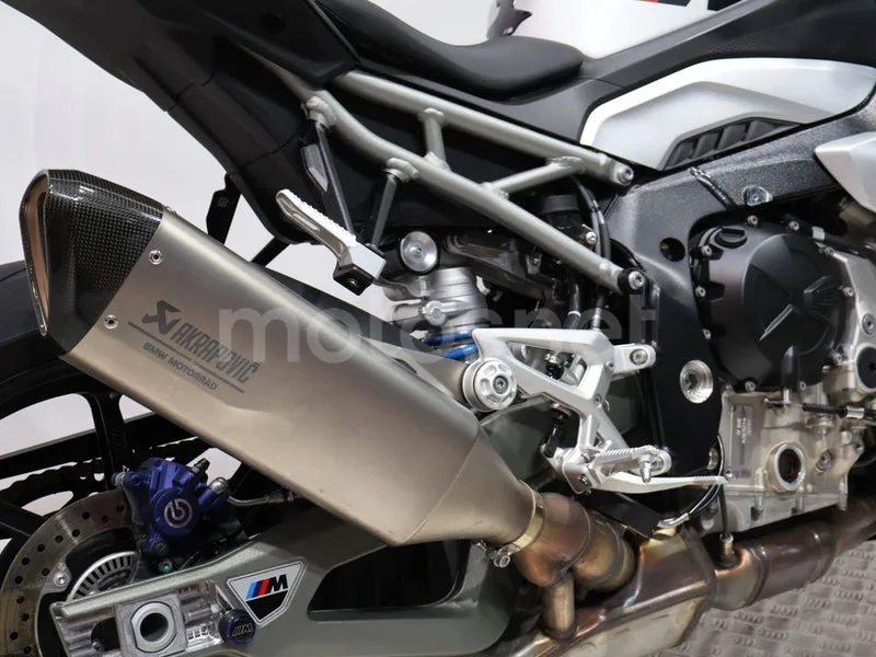 BMW M 1000 R - Vista 15