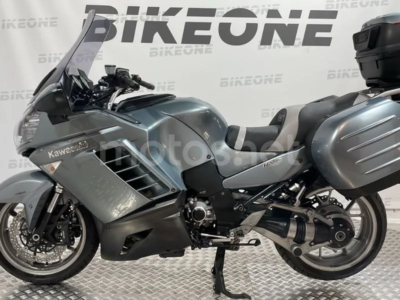 Kawasaki 1400GTR - Vista 3