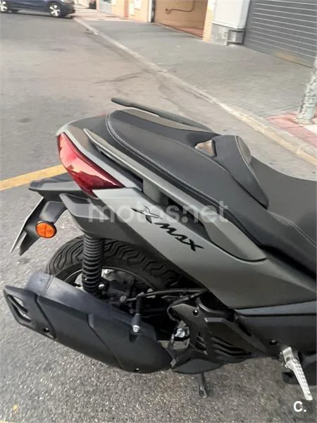 Yamaha XMAX 125 - Vista 8