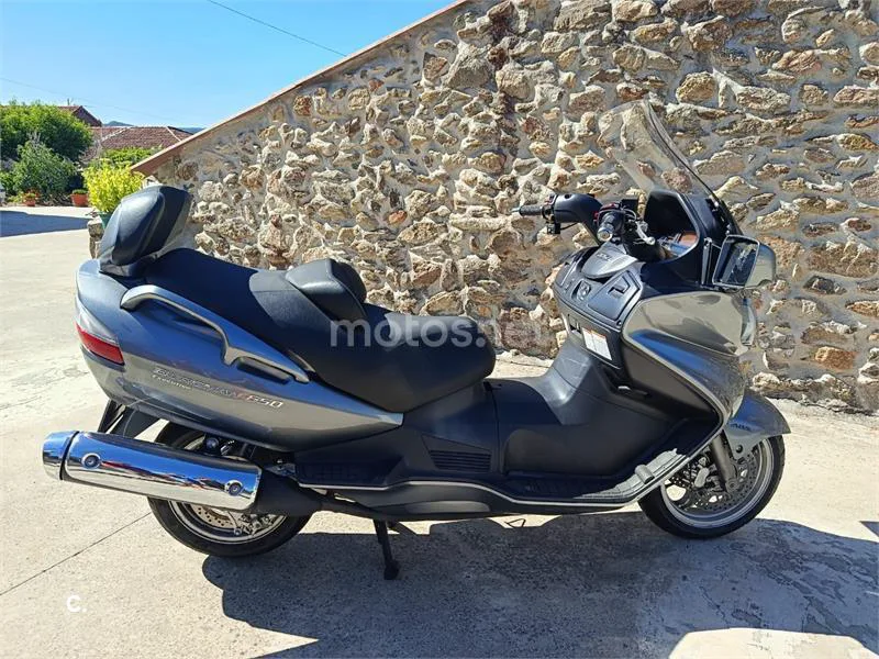 Suzuki Burgman 650 Executive - Vista 4