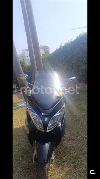 Suzuki Burgman 400 - Vista 5