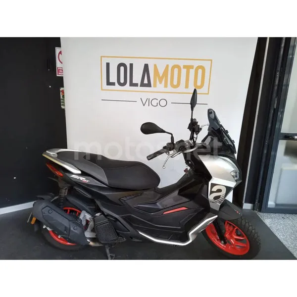 Aprilia SR GT 125 2999 € 2023 Pontevedra - 1