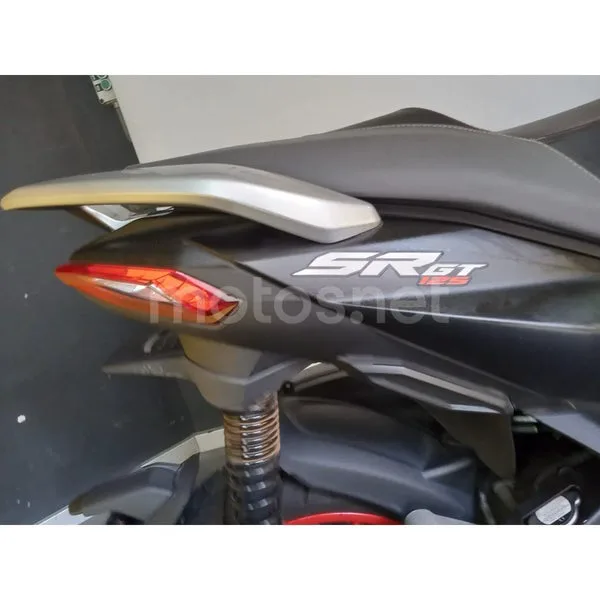 Aprilia SR GT 125 - Vista 7