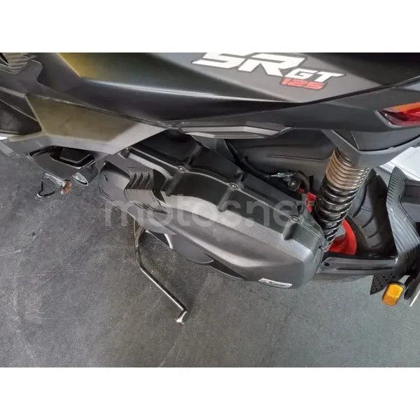 Aprilia SR GT 125 - Vista 8