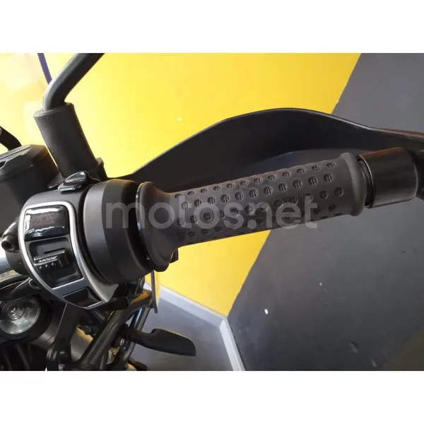 Moto Guzzi V85 TT - Vista 16