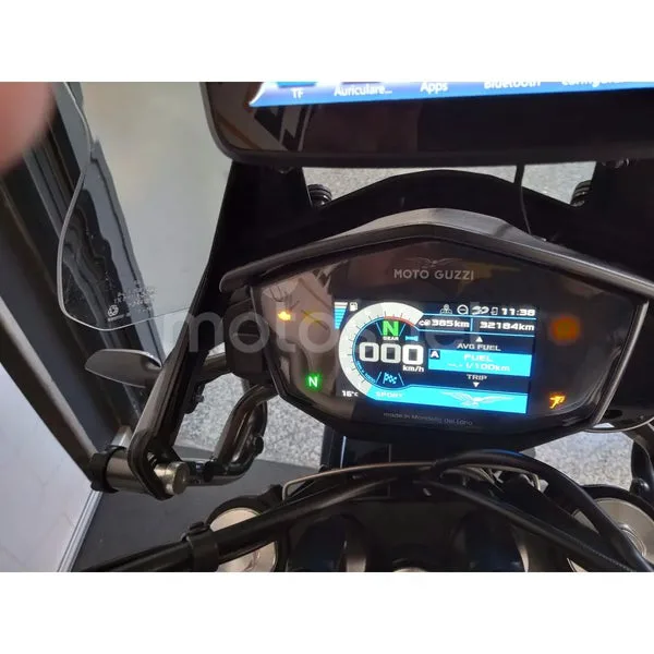 Moto Guzzi V85 TT - Vista 4