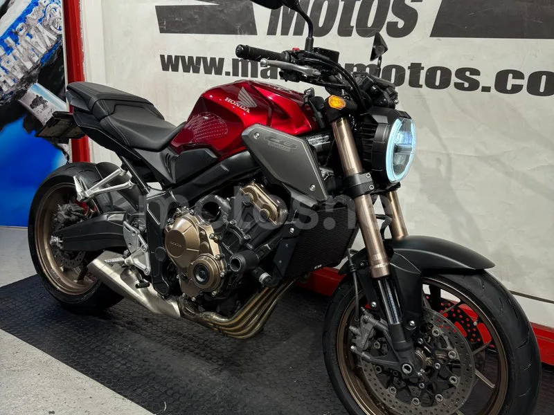Honda CB650R 5775 € 2020 Navarra - 1