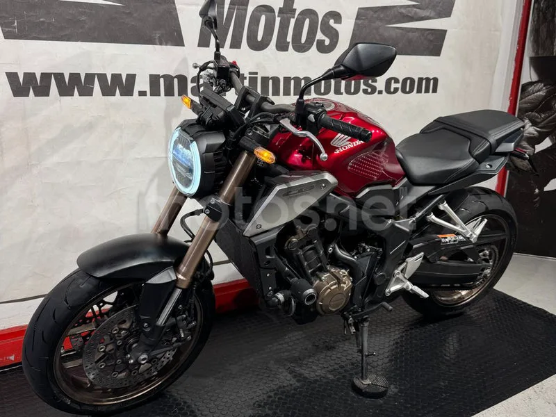 Honda CB650R - Vista 6