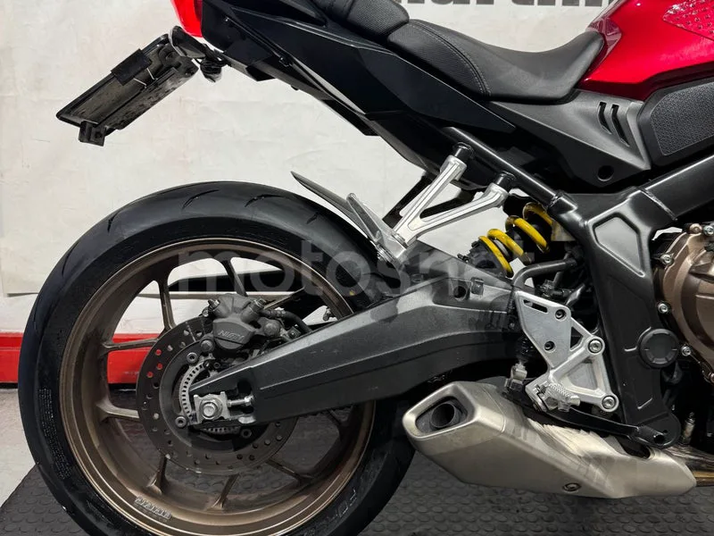 Honda CB650R - Vista 9