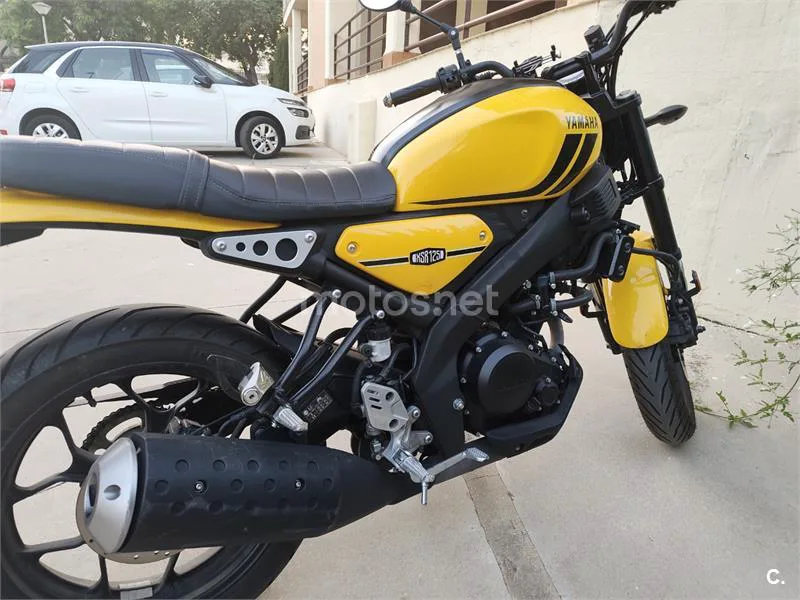 Yamaha XSR125 - Vista 3