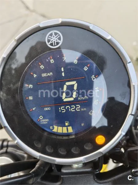 Yamaha XSR125 - Vista 5