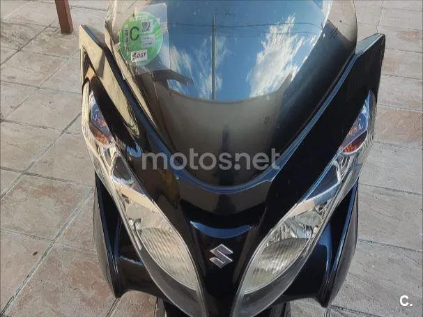 Suzuki Burgman 400 - Vista 4
