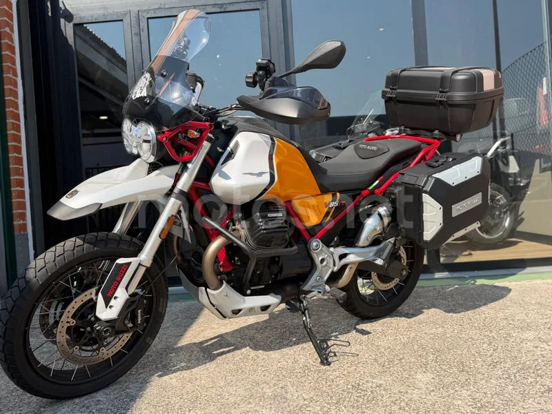 Moto Guzzi V85 TT 7499 € 2021 Navarra - 2