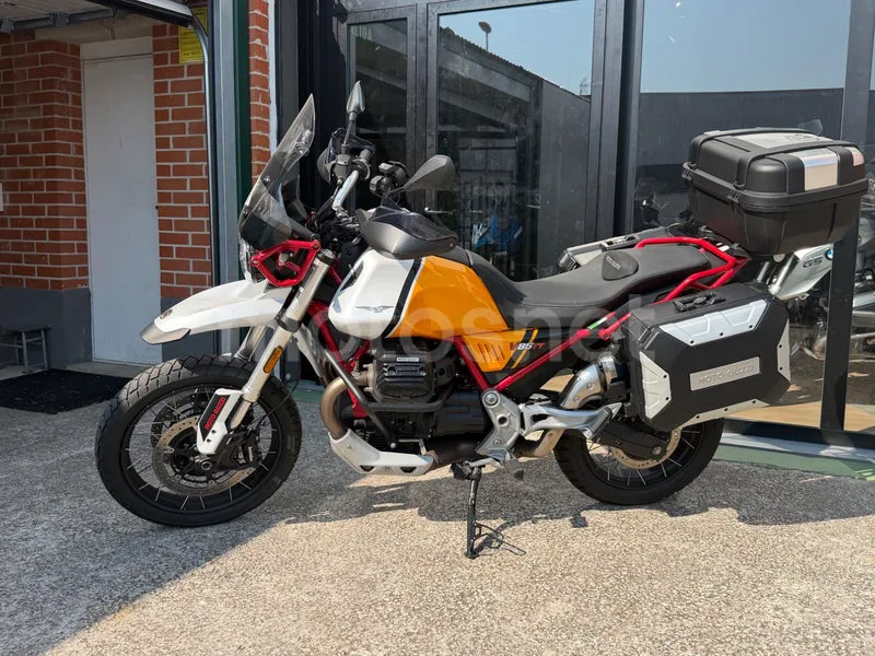 Moto Guzzi V85 TT - Vista 4
