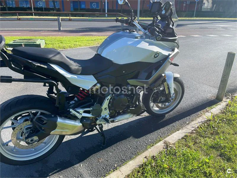 BMW F 900 XR - Vista 3