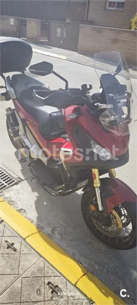 Honda X-ADV - Vista 4
