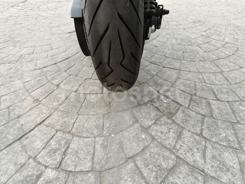 Yamaha TMAX - Vista 24