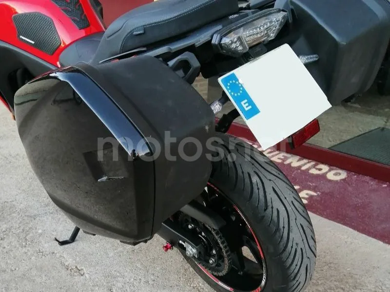 Yamaha Tracer 7 - Vista 12