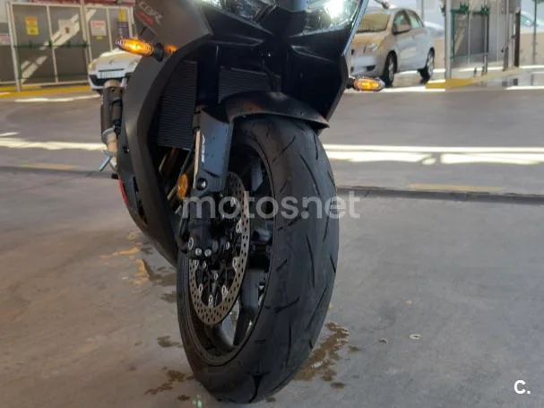 Honda CBR650R - Vista 8