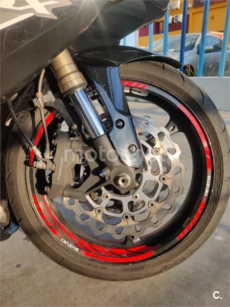 Suzuki GSX-R600 - Vista 3