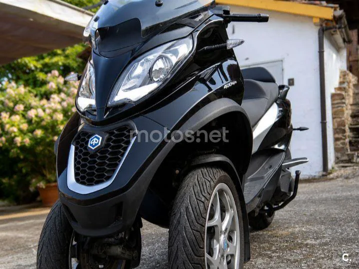 Piaggio MP3 - Vista 1