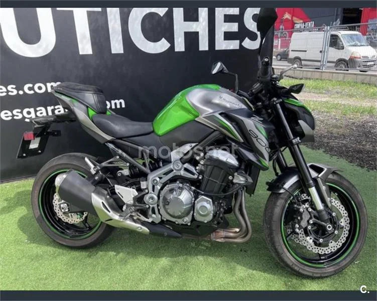 Kawasaki Z900 - Vista 6