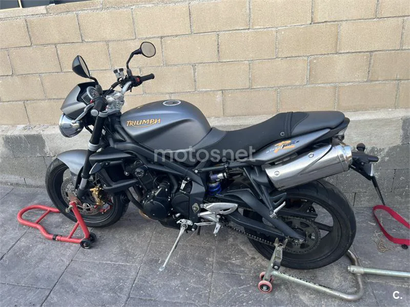 Triumph Street Triple R 4000 € 2008 Barcelona - 1